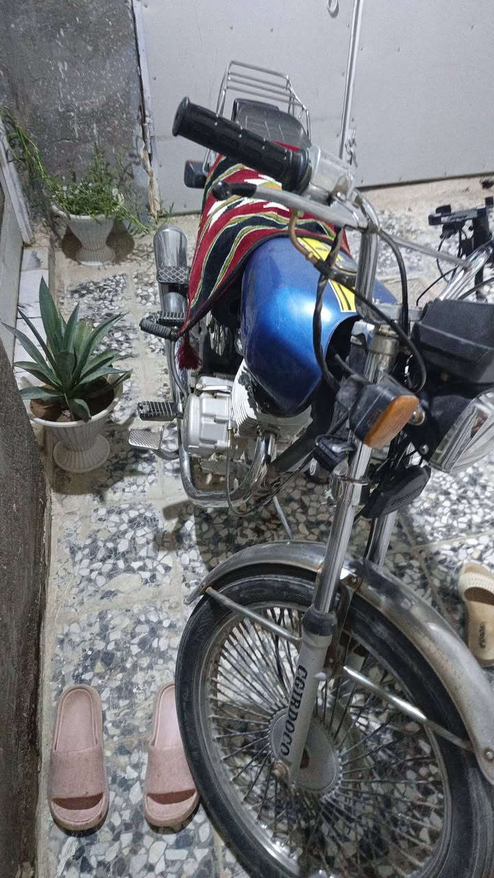 سلام عليكم هاي درجة مديل 2020 بس ماعرف اوراق سكنر لو اوصل بل صوره شوفت عينك موجود مكانه نجف


**إذا كنت صاحب هذا الإعلان وتريد حذفه لأي سبب، رجاءا أرسل رسالة إلى الدعم الفني**