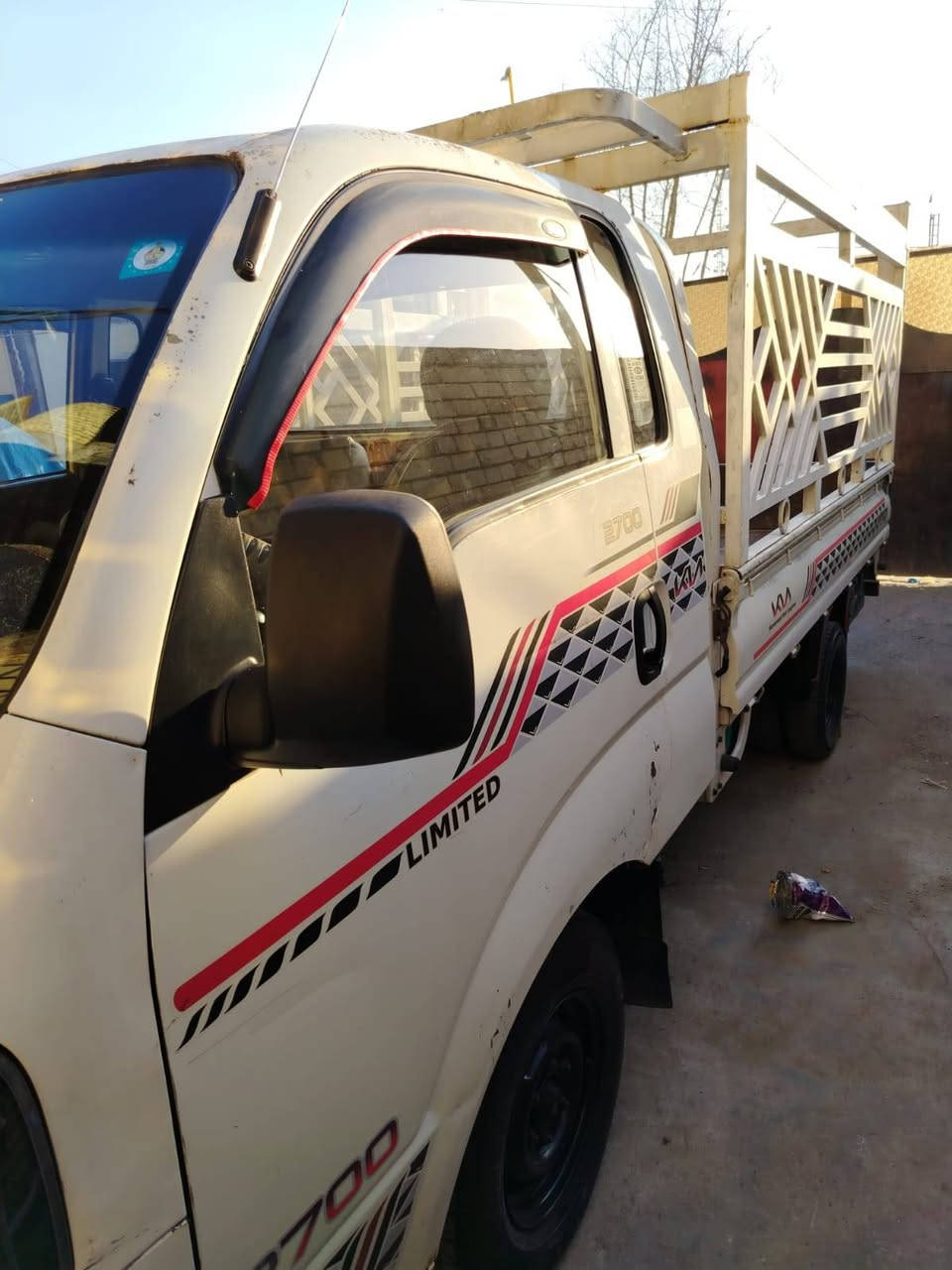 سلام عليكم كيا حمل للبيع موديل 2014 مكفوله كفاله عامه رقم بغداد مشروع وطني مكينه جديده السعر 105
رقم الهاتف ***********
