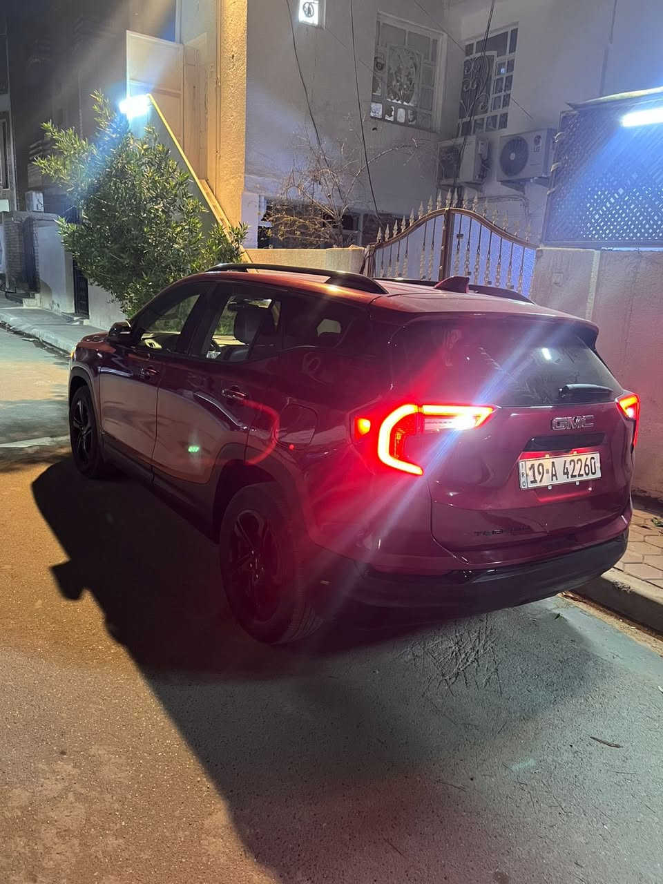 جمسي تيران البيع مديل 2023 فول واحد عله واحد من عده فتح مابيه بيه جاملغ  نص من بنيد مصبوغ نص  رقم سياره كربلاء     محرك 1500 تيربو تبريد تدفه سياره كشنات جلد تبريد تدفئه 5بصمه تشغيل من بعد  جديده  مكان سياره بغداد الحريه دور نواب  ضباط سعره 200 بيه مجال هاذه رقمي ***********
