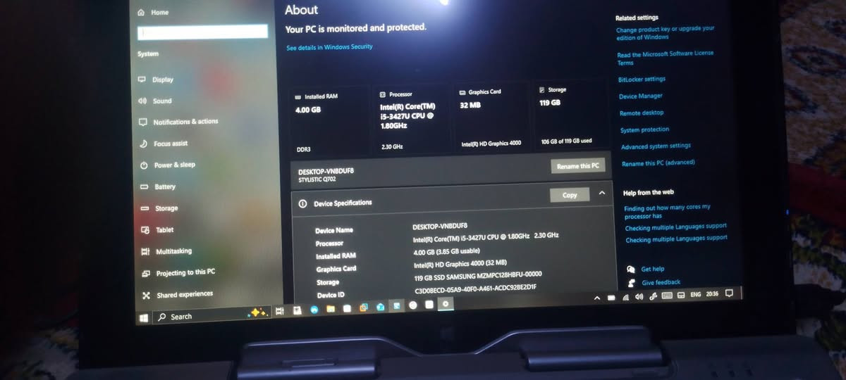 لابتوب fujitsu للبيع 
يحتوي على معالج intel(R) core(TM) i5-3427cpu 2.30GHz
RAM 4GB
مع مساحة 128GB ssd
مع شاشه لمس وتدعم البلوتوث ومعها قلم للشاشه وسماعه بلوتوث صوتها عالي مع ماوس  ويمكن فصل الشاشة من الكيبورد ويوجد خلل بالكيبورد السعر 110 الف وبي مجال


**إذا كنت صاحب هذا الإعلان وتريد حذفه لأي سبب، رجاءا أرسل رسالة إلى الدعم الفني**