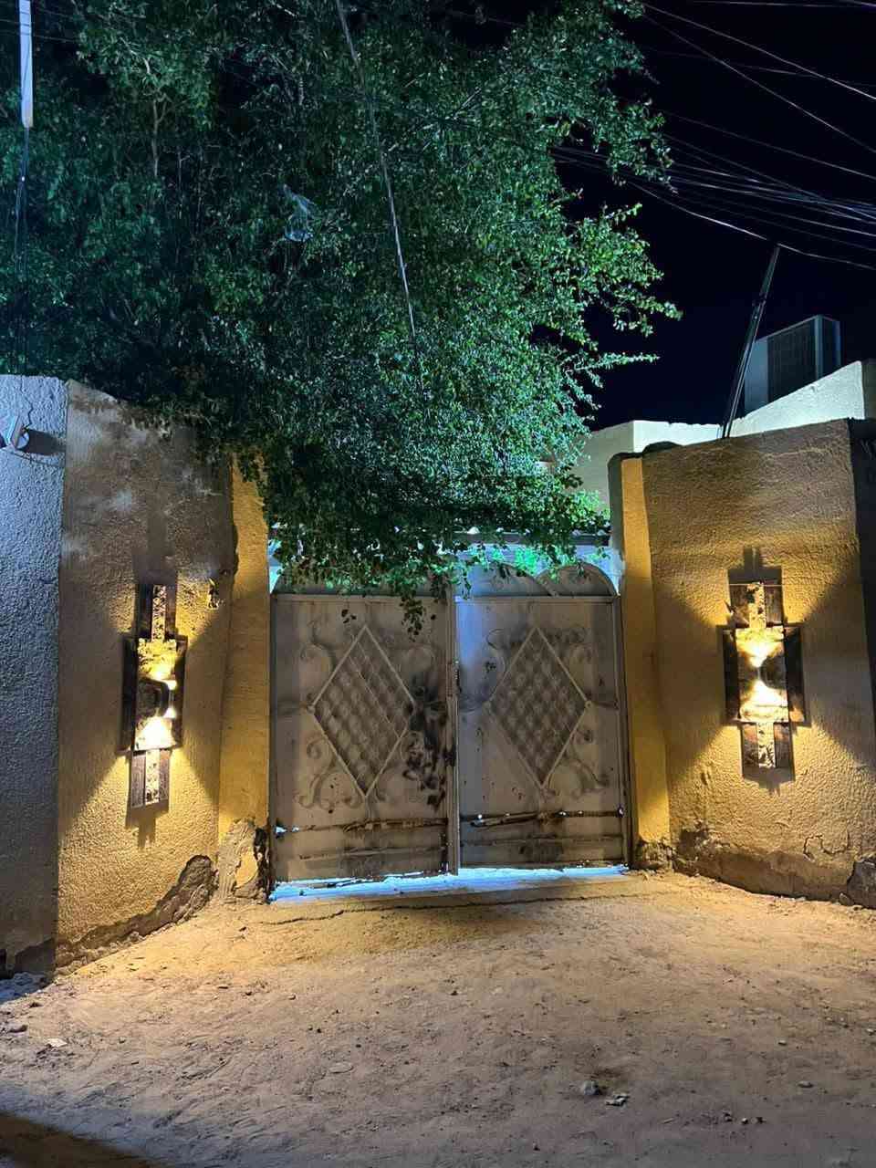 بيت للبيع المكان ام العصافير مساحه 220متر رقم الواتساب (***********)

