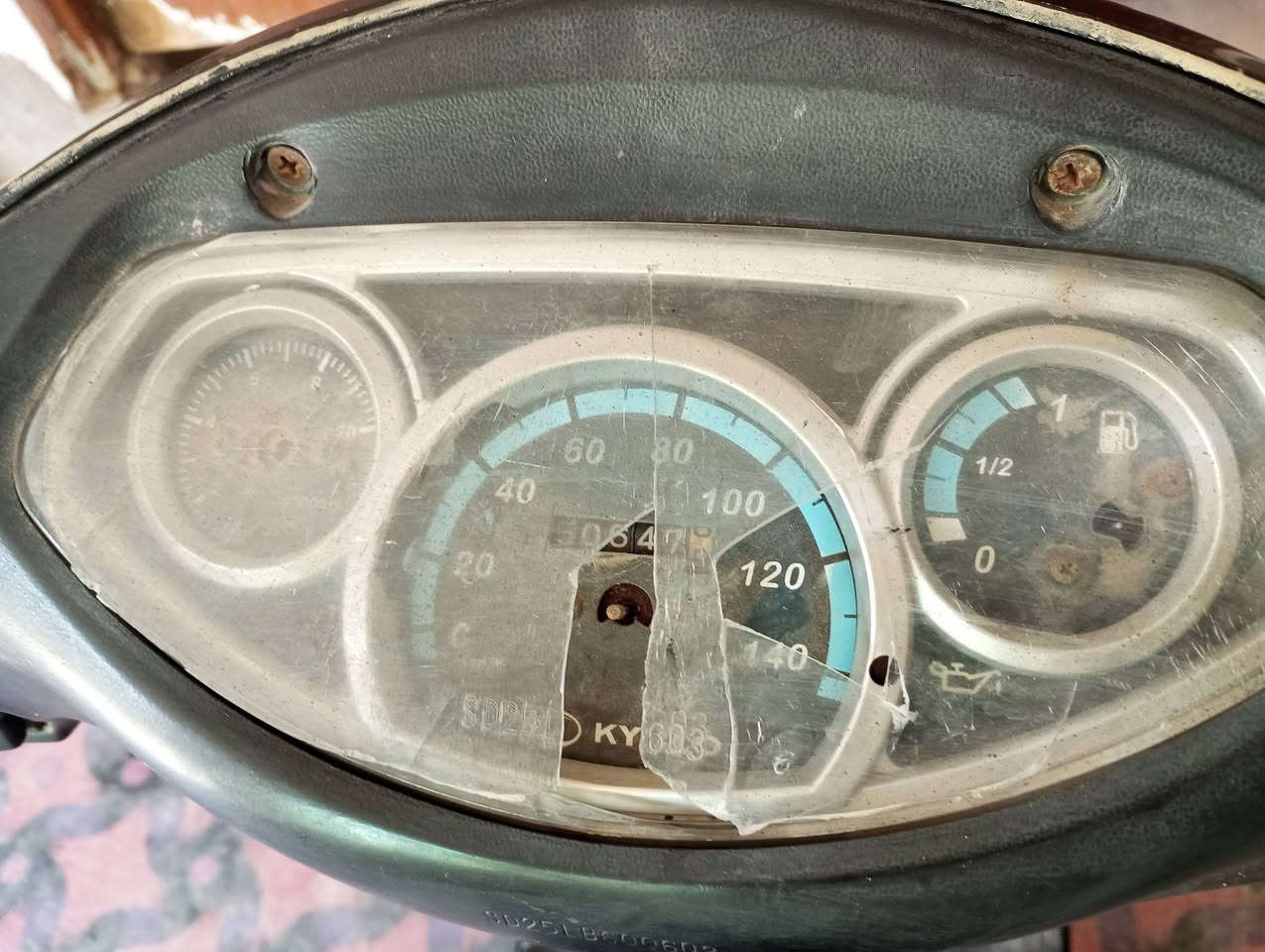 سلام عليكم دراجه كامكو جي فور  لبيع كوم حديد طافيه ما اعرف شبيهه السعر 150 وبيعه مجال


**إذا كنت صاحب هذا الإعلان وتريد حذفه لأي سبب، رجاءا أرسل رسالة إلى الدعم الفني**