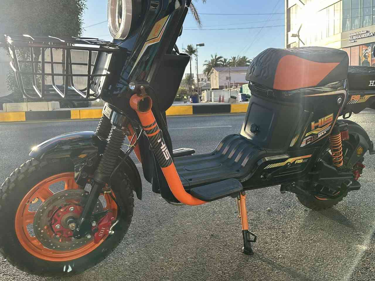 R9 max  HIS  جبلي 2025
‎بطاريات 5 نظيفة استعمال خفيف
شحنه وحده جربت امشي مسافه طويله 45k
بقت نقطه شحن وحده 
سرعتهة 60 حقيقي
 بنظام 4 سرع
جهاز إنذار عند السرقة
بريكات دسك هايدروليك امامي وخلفي
وبصمة تشغيل عن بعد
خاصية الرجوع الخلف
بغداد حي الجامعه
السعر 500


**إذا كنت صاحب هذا الإعلان وتريد حذفه لأي سبب، رجاءا أرسل رسالة إلى الدعم الفني**