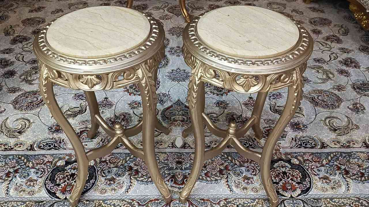 طبلة مصري دمياطي كلاسك ملكي
خشب زان بالكامل 
سطح مرمر طبيعي
حفر يدوي
إرتفاع 70 سم
جديدة استعمال مرة او مرتين 
سعر الزوج 125
سعر الوحدة 75
المكان كربلاء كربلاء, العراق


**إذا كنت صاحب هذا الإعلان وتريد حذفه لأي سبب، رجاءا أرسل رسالة إلى الدعم الفني**