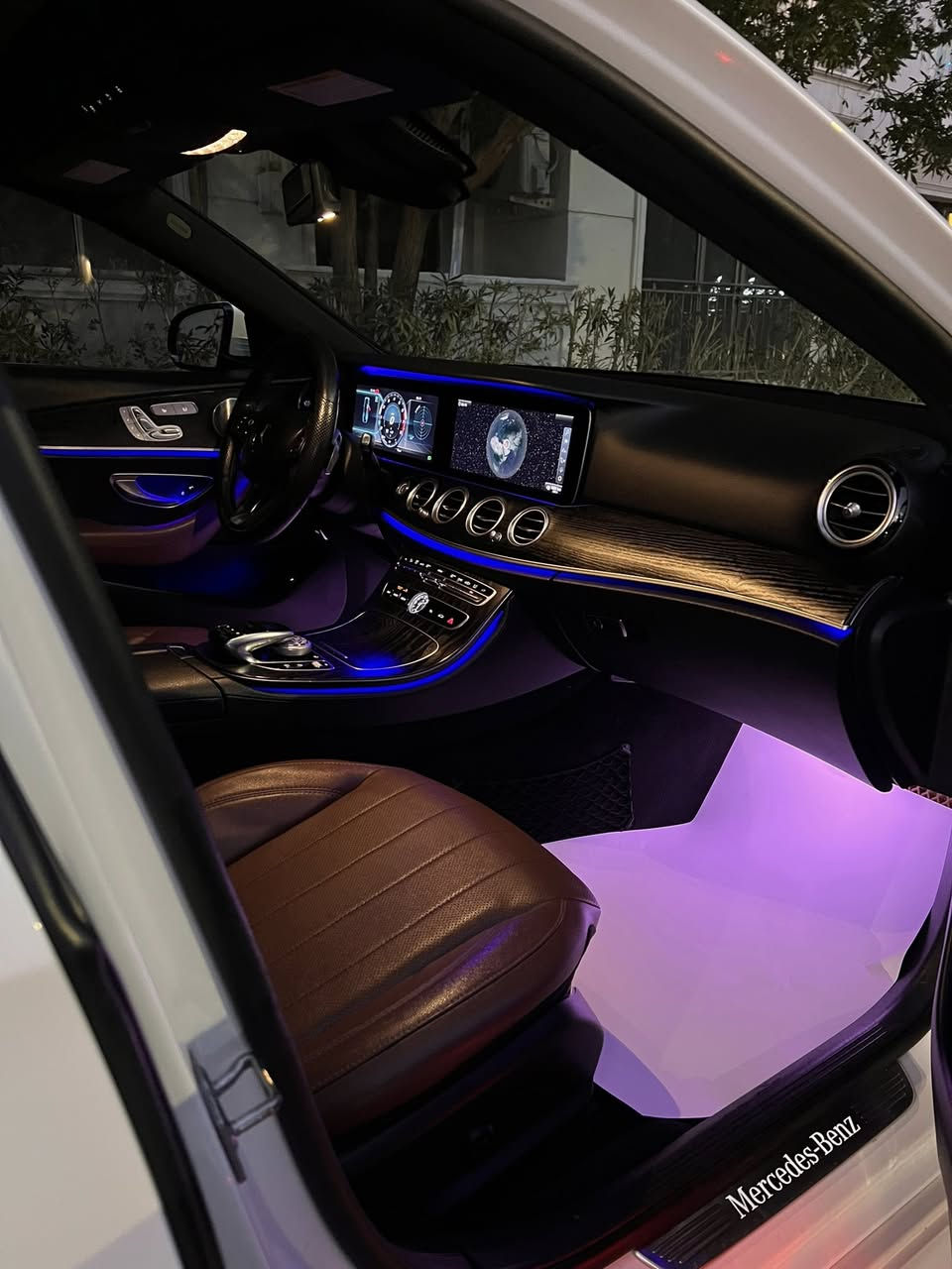 السلام عليكم …🌹🔥
للبيع مارسديس E-Class 300 موديل 2018 السياره جايه مواصفات طلب خاص فول اوبشن يعني مواصفاته قريبه ع ال S من القليلات بلسوك هيج مواصفات .. ماشيه 63mi وارد امريكي داخله كلين تايتل وبعده كلين الحمد الله فقط فاتحين جاملغين وراجعين شاديهن بدون قطره صبغ حتى الدعاميات بدون حادث بدون غرق بدون ضرر بدون ايرباك السياره بدون اي نقص شرط كير مكينه صدر كهربائيات كله بعده لوك مسجات صفر رقم بغداد ( سنويه باسمي ) وعليه ( رقم مميز رباعي ) كتلوكاته وارضياته بلجيس الاصليه ممفتوحه … 
مواصفات ….
__________________________________________
بصمة
بانوراما 
٣ فصوص 
داتشو
خمس بردات
خمس كامرات 360• درجة 
كشنات كهرباء اكيد
ميموري خزن ٣ وضيعات مقاعد الاماميه
استرين كهرباء ميموري 
دبل ماوس
داخل لون جوزي 
مري قلاب ع بك
رادارات جانبية 
رادار امامي 
شاشه ديجتال
داخل ٣٦ لون اناره محيطيه بالكامل
لايتات داينمك ونظام  LED  MetaRex
نظام الثابتيه وعدم الخروج عن المسار
استرين هزاز في حال تم الخروج عن مسار 
تدفئه بالكشنات الاماميه
كشنات مساج
تدفئه بالسترين
كير ١٠ نمر
شفتات استرين
نظام مودات قياده حقيقيه / Indefgol / Sport / Sport Plus /  Eco
مري شفط 
داخل صاج ملكي 
فجوج AMG اصل 
ويل كب حجم 19 AMG 
وسائل ترحيب 
اخوان اغلب مواصفات كتبته للتوضيح وتفاصيل سياره شرحته فوك ورقم شاصي والتقرير موجودات الي يحب يتاكد يراسلني واتس اب والسياره خاضعه للفحص من قيل شركه بدي كار فرع المنصور والسياره خاليه من اي نقص عليه سيرفس جديد هم  شرط غراضه كله بلاد مملعوب بيهن وشرح كدامكم واسف ع الاطاله ..
السعر / 307$ مع مجال بسيط كلشش 
مكاني بغداد / حي الجامعة
للاستفسار اكثرر  / ***********
تحياتي 🌹
