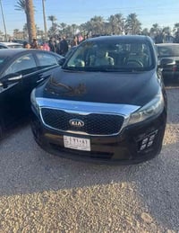 سورنتو 2016 مواصفات عاديه  محرك 4سلندر  170$بيه مجال  امريكي كلين  للا...