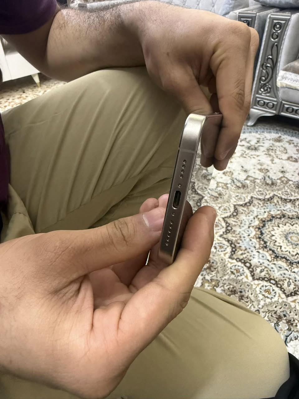 السلام عليكم
ايفون 15برو ماكس
ماستر عربي شرق اوسط 
وتر جهاز ابد مداخل صيانه الك لفحص 
باكيت غراضه ويا كامل جهاز وتر 
الذكره256
السعر 675 وبي مجال 
***********
