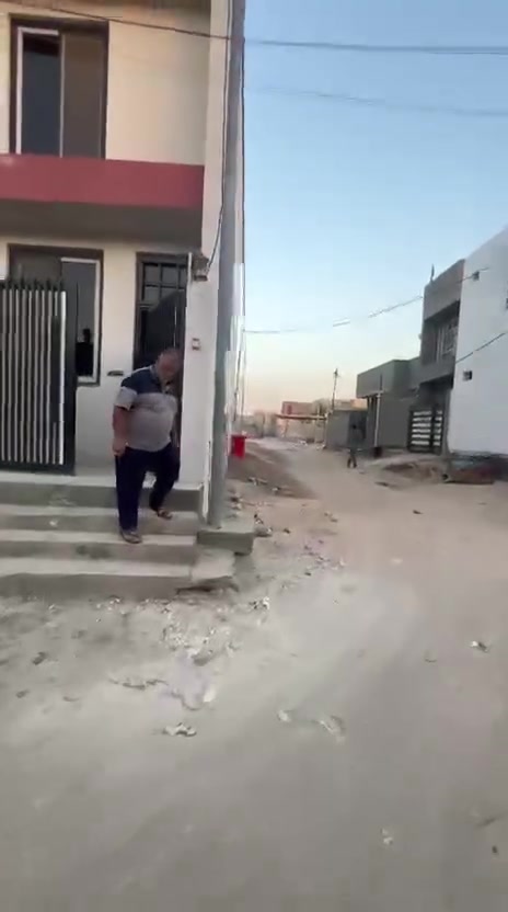 متوفر دار مشتمل طابو زراعي  للبيع مساحه ١٢٠ متر درجه اولى عنوان محيزم الرابعه مقابل الملعب الخماسي بناء حديث غير مسكون استلام مباشر  السعر ١٢٠ قابل للتفاوض  للاتصال ***********
***********
