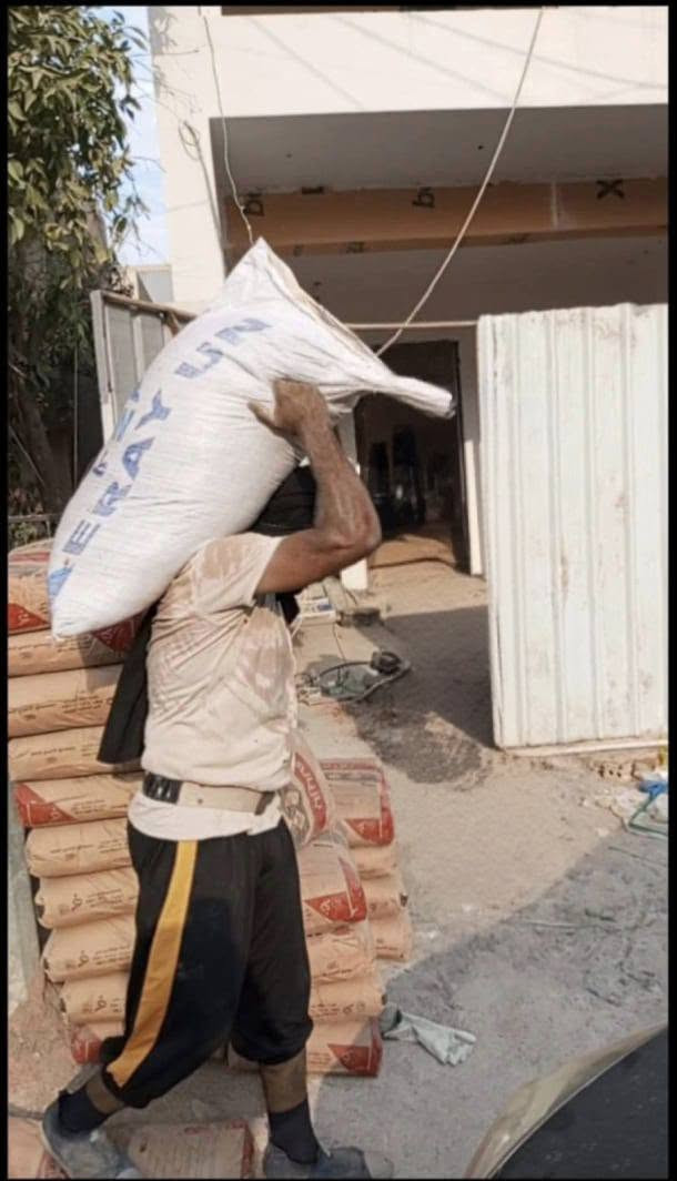سلام عليكم كادر نشتغل تصعيد على ظهر كافة مواد البناء مكاني بغداد اتصال وبخدمتك ***********
