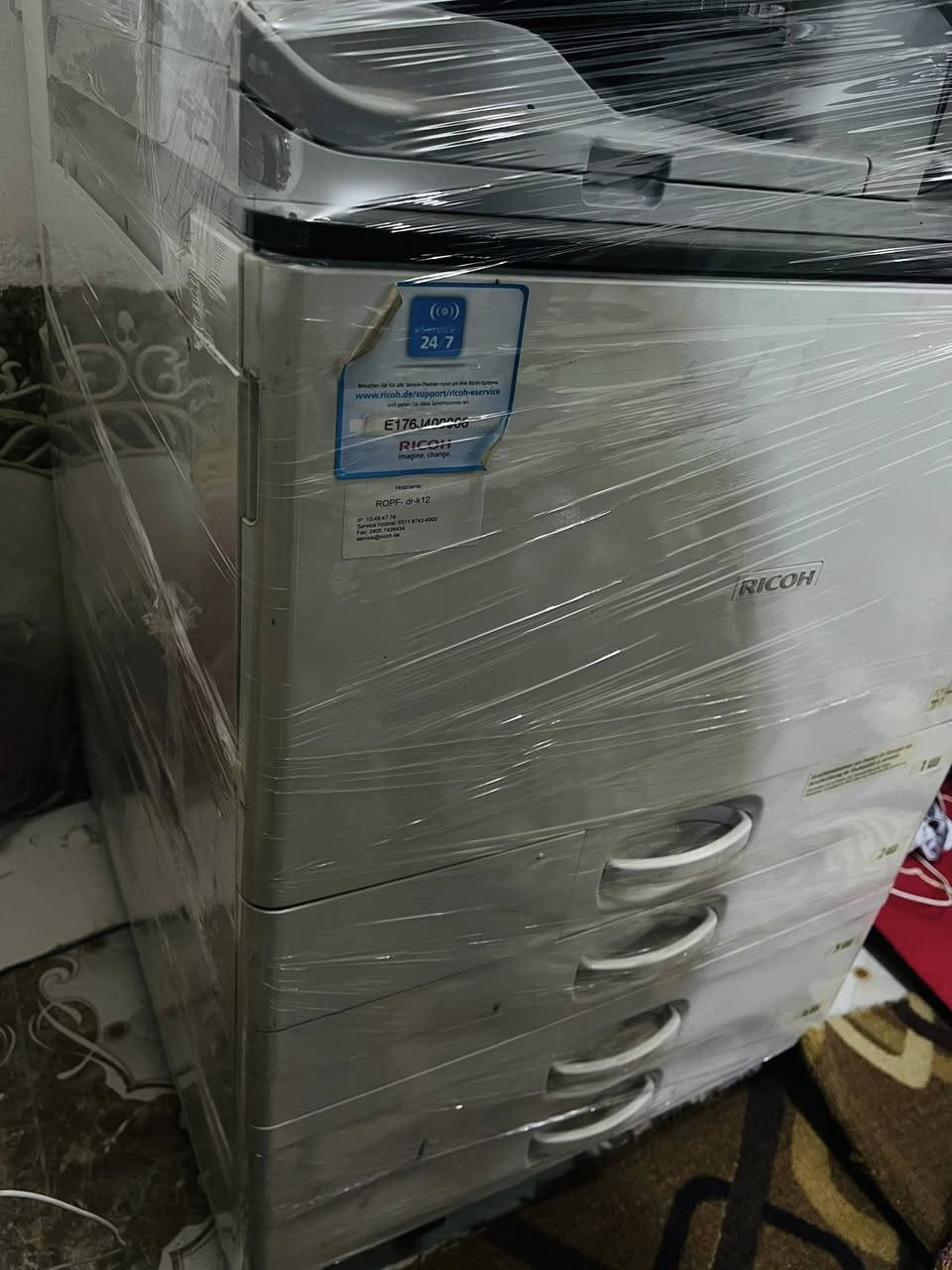 طابعة ريكو Mp c4503 تسحب جميع احجام الورق
جديده مستعمله شي قليل جاهزه من كلشي 

الاستفسار على رقم تالي ***********

او مراسلة صفحه
طابعة للبيع
