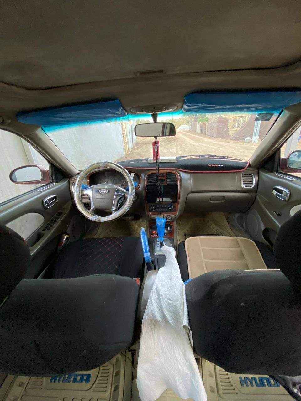 سلام عليكم (سوناتا موديل 2005 للبيع))
سوناتا وارد امريكي موديل 2005
حجم المحرك 2000 فول مواصفات 
شاشه فتحه بالسقف 
كورس مثبت سرعه تحكم ستيرن 
تدفئه تبريد وتدفئه بالكشنات 
حدادية صدر حدادية الخلفيه 100/100
تخم تاير وباتري جديد 
منضومه زنون اصلي 
دواخل السياره البطاين كلش نضيف 
رقم بغداد الدولي مداور ثاني يوم 
ضربتها فقط جنطه وجاملغ الخلفي الايمن 
والباقي كله كفاله كير مكينه خير من الله
سعرها 63 وبيها مجال  مكان السياره ب النجف 
للاستفسار الاتصال على الرقم *********** واتساب موجود
