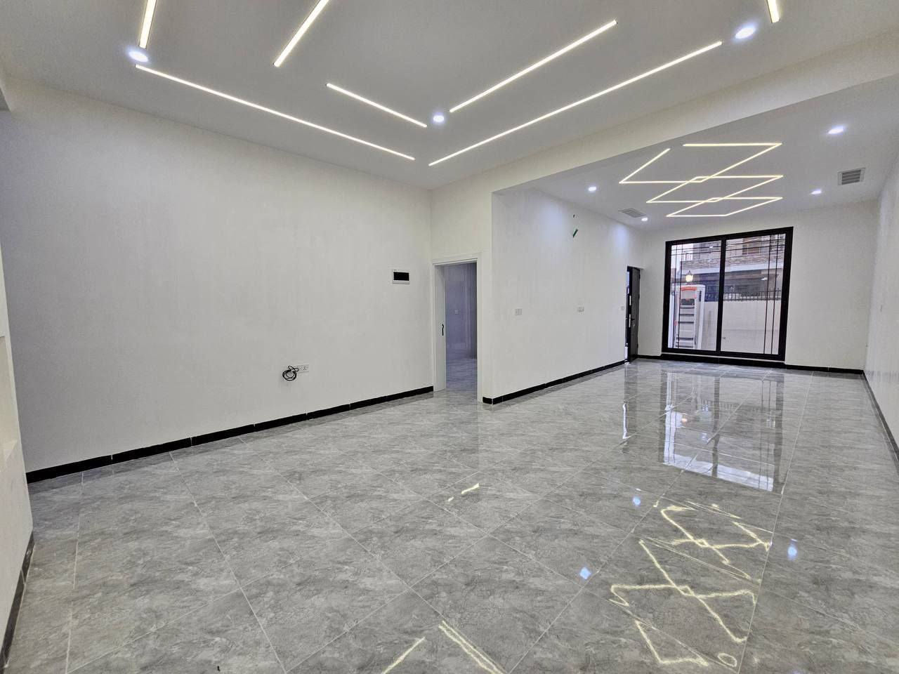 عقارات #ابوغازي_في_اربيل

کوردی - عرەبی 

خانووی نوێ  بۆ فرۆشتن لە هەولێری نوێ 

▫️١٥٠ مەتر    
▫️نزیک قوتابخانەی مامۆستا فەرهاد 
▫️٥ ژووری نوستن 
▫️٣ حمام 
▫️چێشتخانەی سارد و گەرم
▫️ڕوو رۆژئاوا
▫️بەکار نەهاتوو ( سفر )
▫️زەمانی یەک سال   
___
بیت جدید للبیع في منطقة أربیل جدیدة ( هولیري نوي ) 

▫️١٥٠ متر     
▫️قریب مدرسة ماموستا فرهاد 
▫️٥ نوم
▫️٣ حمام 
▫️مطعم حار و بارد
▫️اتجاه غروب 
▫️زیرو 
▫️زمان سنە
للإستفسار:٠
بۆ زانیاری زیاتر :-
للتواصل 📞
*********** آسيا واتساب 
*********** كورك واتساب 
السعر والصور موجود في قناة التليكرام؛ https://t.me/lawansity
