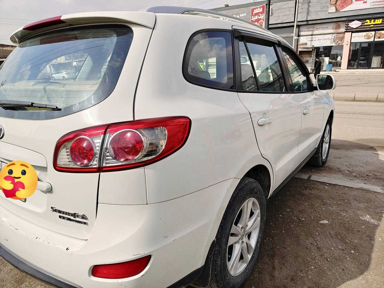 سنتافيا 12 سبع راكب 6 سلندر السياره مكفوله  كير مكينه حداديه تخم تاير خير من الله عده خياس قليل بالمقدمه مال قماره  موجوده صوه بالمنشور رقم بغداد . مكانها ميسان السعر 145 قفل 
***********
