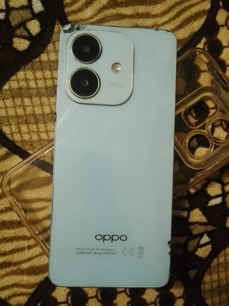 جهاز oppoA3x. مامفتوح الخطوط ماتشغل   به خطوط بالشاشة. الذاكره 128. الرام 8. بطارية 5100. اصدار 14.  السعر 60 به مجال. ***********
