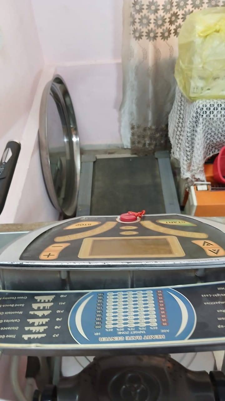 السلام عليكم جهاز جري  ماطور عاطل السعر (60) الف بغداد حي العدل رقم واتساب ***********
