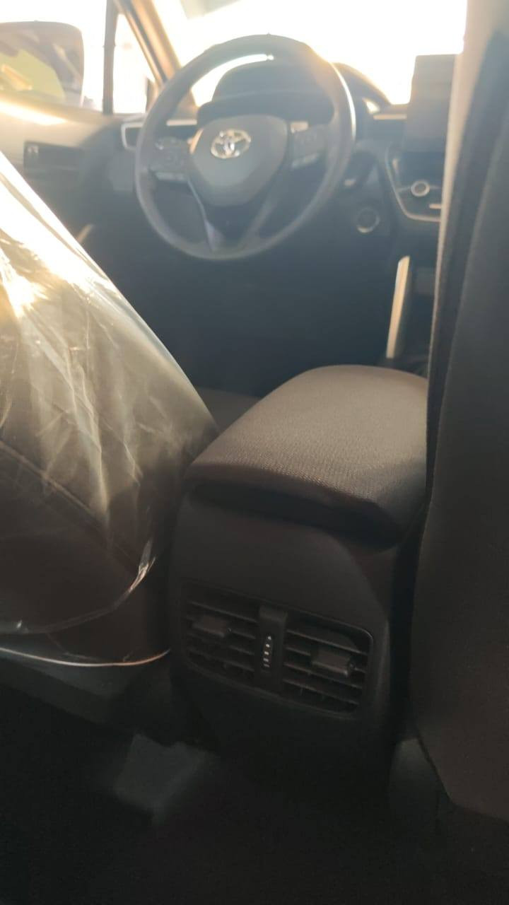 إعلان 📢 تويوتا كورلا كروس موديل 2025 زيرو داخل مقاعد مخمل المواصفات الأهم:✅ محرك 2000 سي سي – 4 سلندر هايبرد ✅ دفع أمامي + ناقل حركة ECVT✅ جنوط قياس 17 إنش ✅ دخول وتشغيل بصمة (عدد 2)✅ إشارات على المرايا الجانبية✅ تحكم كهربائي كامل بالنوافذ✅ مقاعد مخمل ✅ تبريد أمامي وخلفي✅ فتحة سقف (سلايد) ✅ نظام مراقبة ضغط الإطارات TPMS✅ نظام رادار أمامي ومثبت سرعة✅ أنظمة سلامة متقدمة:• نظام تحذير التصادم الأمامي• نظام التوقف التلقائي• نظام تحذير الخروج من المسار• نظام البقاء داخل المسار✅ نظام ABS✅ منافذ USB-CC
بغداد- مدينة معارض البياع -الشارع المميز- مجاور سونار البياع📍
لاستفسار يرجى الاتصال على الرقم:
☎***********
☎***********
