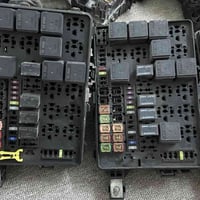 قواعد فيوز جارجر من موديل 11الى 14 امامي خلفي   للتواصل واتساب 0771080...