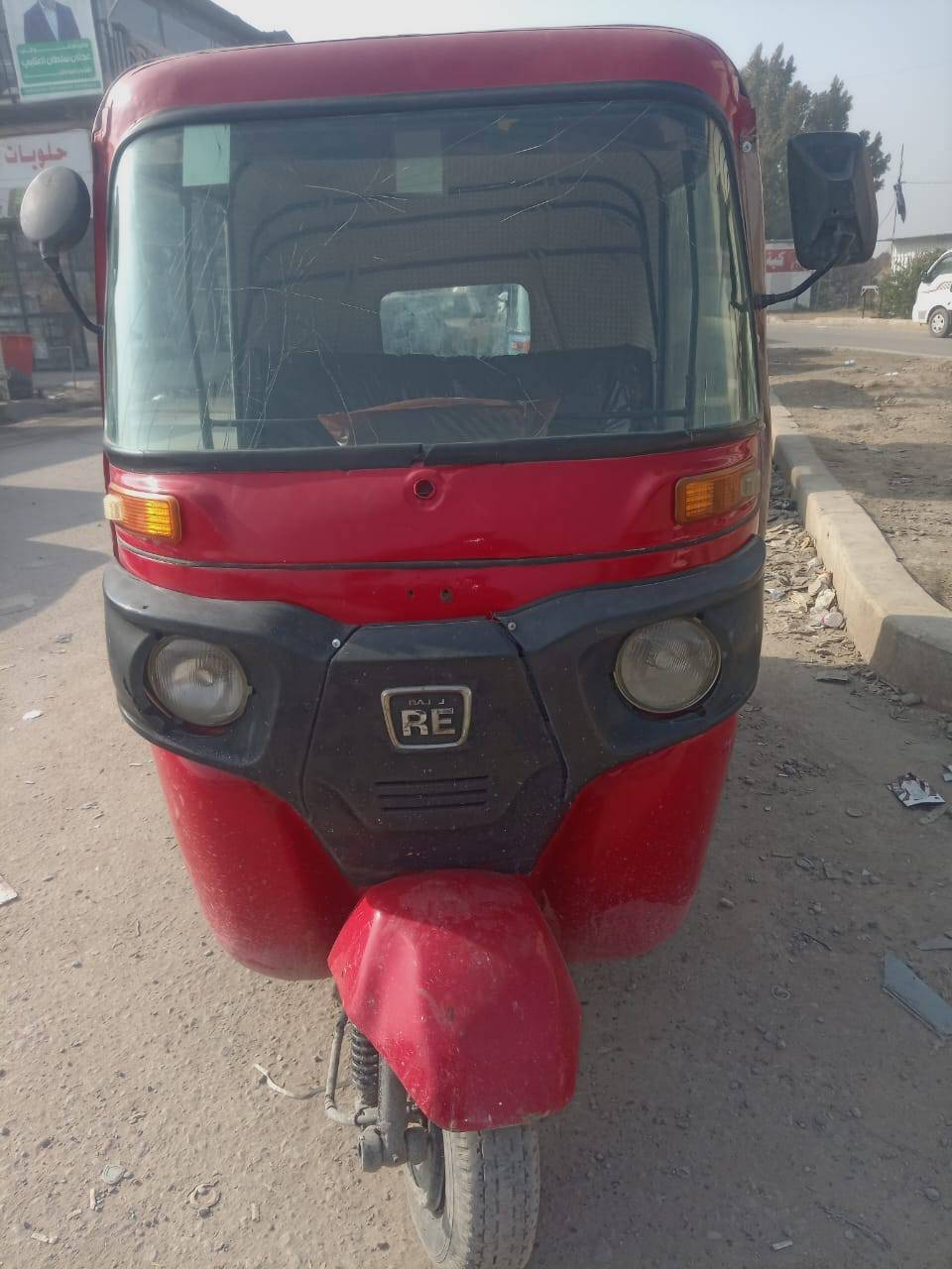 السلام عليكم  تكتك 17
للبيع تكتك خير من الله  مكينة مال 20  مكفولة كهربائيات شغالة اكسل مكفولة اوراق  رايدهة 3500 وبيهة مجال. ***********
