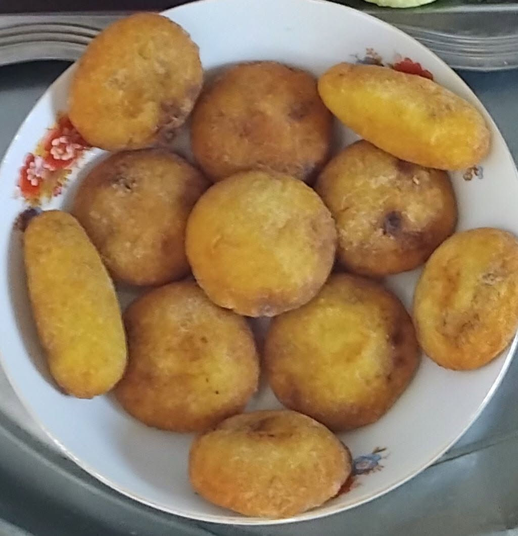 كبه كلي ١٥ ب ٥الاف سنبوسه عدد ٢٠ ب ٥الاف الحم ذبح حر نظافه وطعم وترتيب وبهارات طيبه سماوه يوجد خدمت توصيل داخل سماوه سريع ***********
