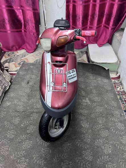 دراجه بطه  دبل سكليتر مكينه حلوه كهربيات كله يشتغل سلف لايت بك لايت اشاير هورن قفل جنطه قفل سكان كيج سرعه كيج بانزين دراجه كله شغال مابيه نقصه للبيع 300

‭0783 983 0996‬
