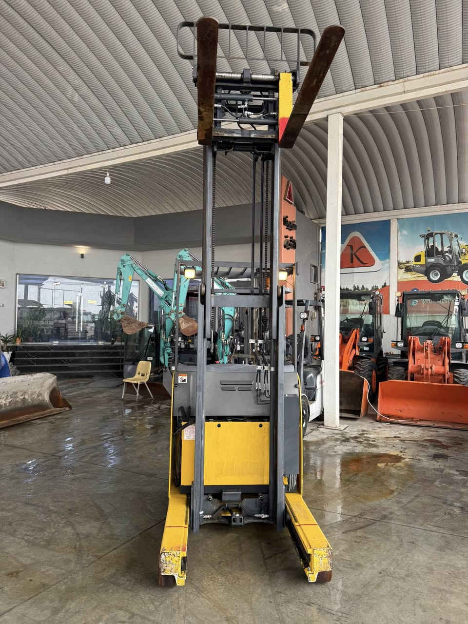 رافعه شوكيه نوع كوماتسو كهرباء وارد يابان منفيست كاتي دخول جديد غير مستخدمً بل العراق 
***********
