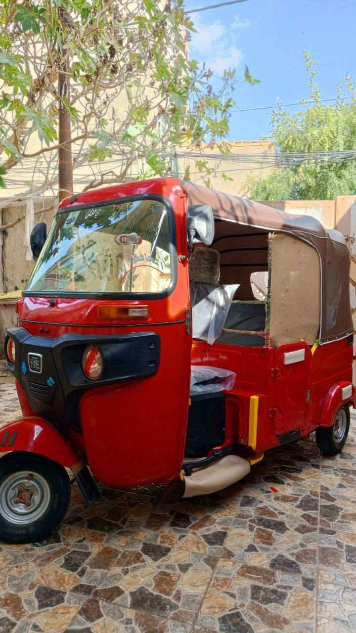 السلام عليكم 
تكتك للبيع 22 مكينه كفاله عامه كفاااله من تنقيص وتبخير وفتح الكسر كفاله من ضربه ماعدا ضربه جوه بك لايت 3 اصابع ومرجع بارد مامبين وبيه رش صبغ قليل علمود الشخوط اوراق خالد وصادق 
مكاني بابل الحمزه الغربي السعر اتصل او واتساب ***********
