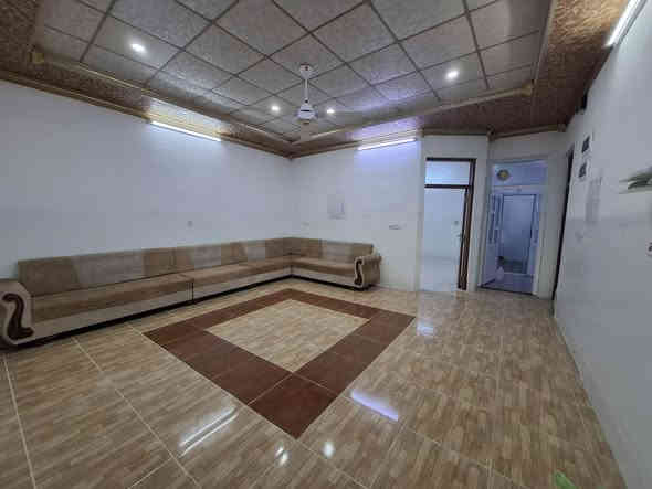 #دار للأيجار 200م طابق واحد + بيتونه العنوان ( روناكي ) 
غرفتين نوم _ هول _ استقبال _ مطبخ حار + بارد _ صحيات _ كراج #السعر ( 350 قفل ) للأستفسار الاتصال على 
***********
***********
