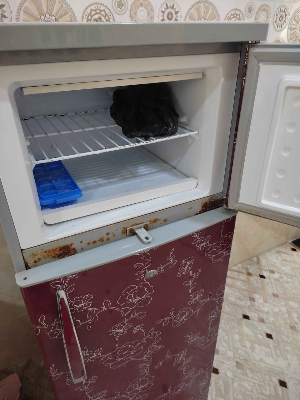 ثلاجه نظيفه نوع ناشونال حجم وسط شرط التبريد والتجميد السعر 125 وبيها مجال العنوان المطيحه السنيديه البصرة, العراق


**إذا كنت صاحب هذا الإعلان وتريد حذفه لأي سبب، رجاءا أرسل رسالة إلى الدعم الفني**