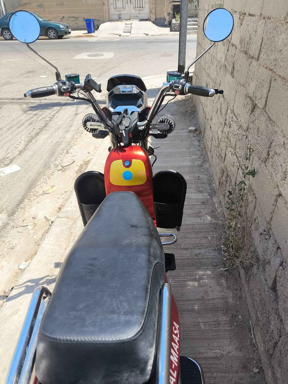 للبيع هارلي الماسه
5باتري بطاريات عشره ونص يقرن فول 
نضام سويجات 2+بصمتين 
ماطور نظيف 
كهربائيات كلها 
شغال اي نقص مابيه نضافه فول اخت جديده 
دبل اشاره/نضام ار رجوع للخلف 
4سرع 
دبل اشاره /يمين يسار 
سعر 450بي مجال لشراي 
***********
+9647827587898
