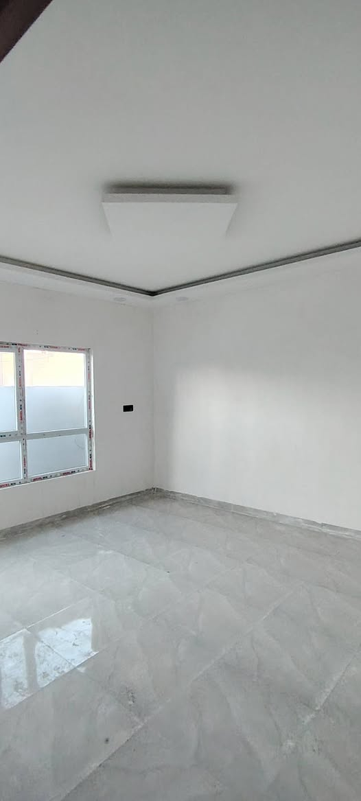 دار للبيع منطقة هيما ستي الاولة
خلف محطة الكهرباء
مساحة ١٠٠ متر واجهة ٨
 طابقين الطابق الأول غرفة نوم
 استقبال مطبخ هول صحيات
طابق ثاني ثلاث غرف نوم صحيات
 السعر ١٠٠ مليون بيه مجال
 للتواصل ***********
