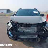 سبورتج 2025 فئه X-Line محرك 4سلندر  ماشيه 4400Km كير اوتماتيك 8سرعات  ...