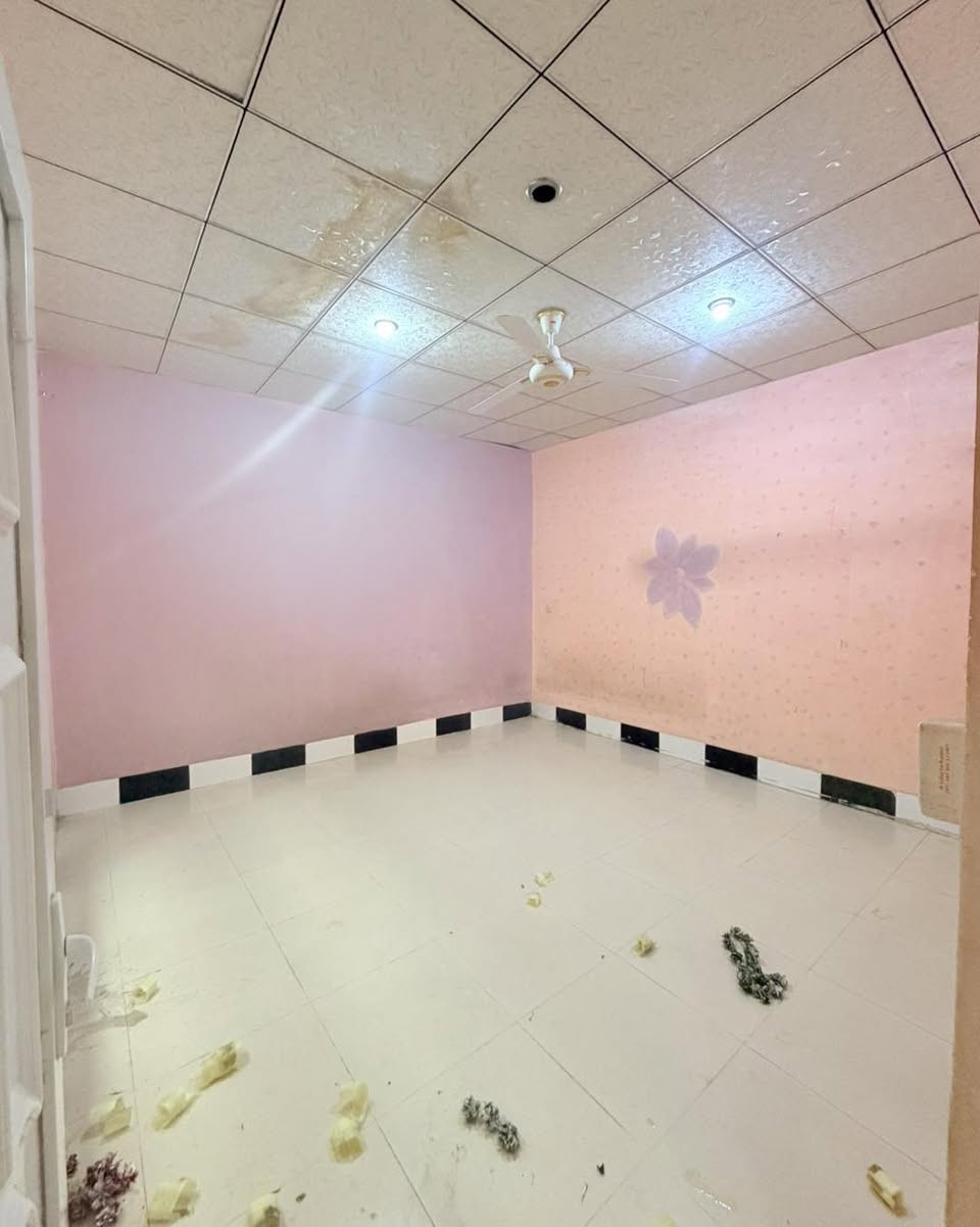 #دار للبيع قاط واحد طابو صرف 
#المساحة 200 متر 
#العنوان 📍روناكي قرب المركز الصحي 
يتكون الدار من (كراج كبير +استقبال+مطبخ+هول+غرفتين نوم+صحيات داخلي وخارجي)
#السعر#مناسب مراسلة الصفحة
‏ الاستفسار أكثر اتصل بالأرقام التالية ☎️
***********
***********
***********
#نستقبل جميع عروضاتكم السكنيه وتجاريه
♦️بإشراف قانوني♦️
