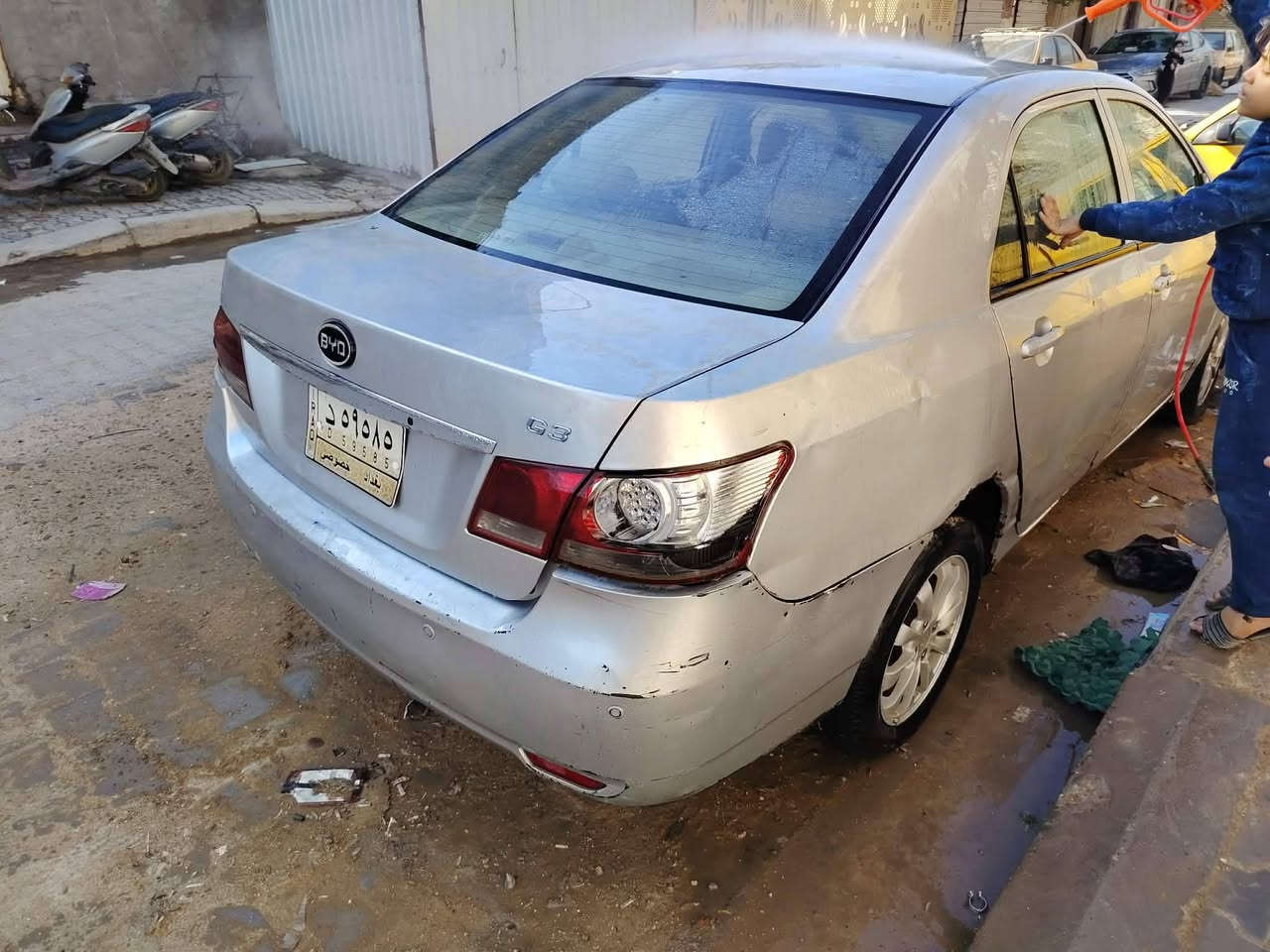 سياره بي واي دي جي 3 موديل 2013 محرك كورلا كير الاماني السعر 40 وبيه مجال بسيط رقم ***********
