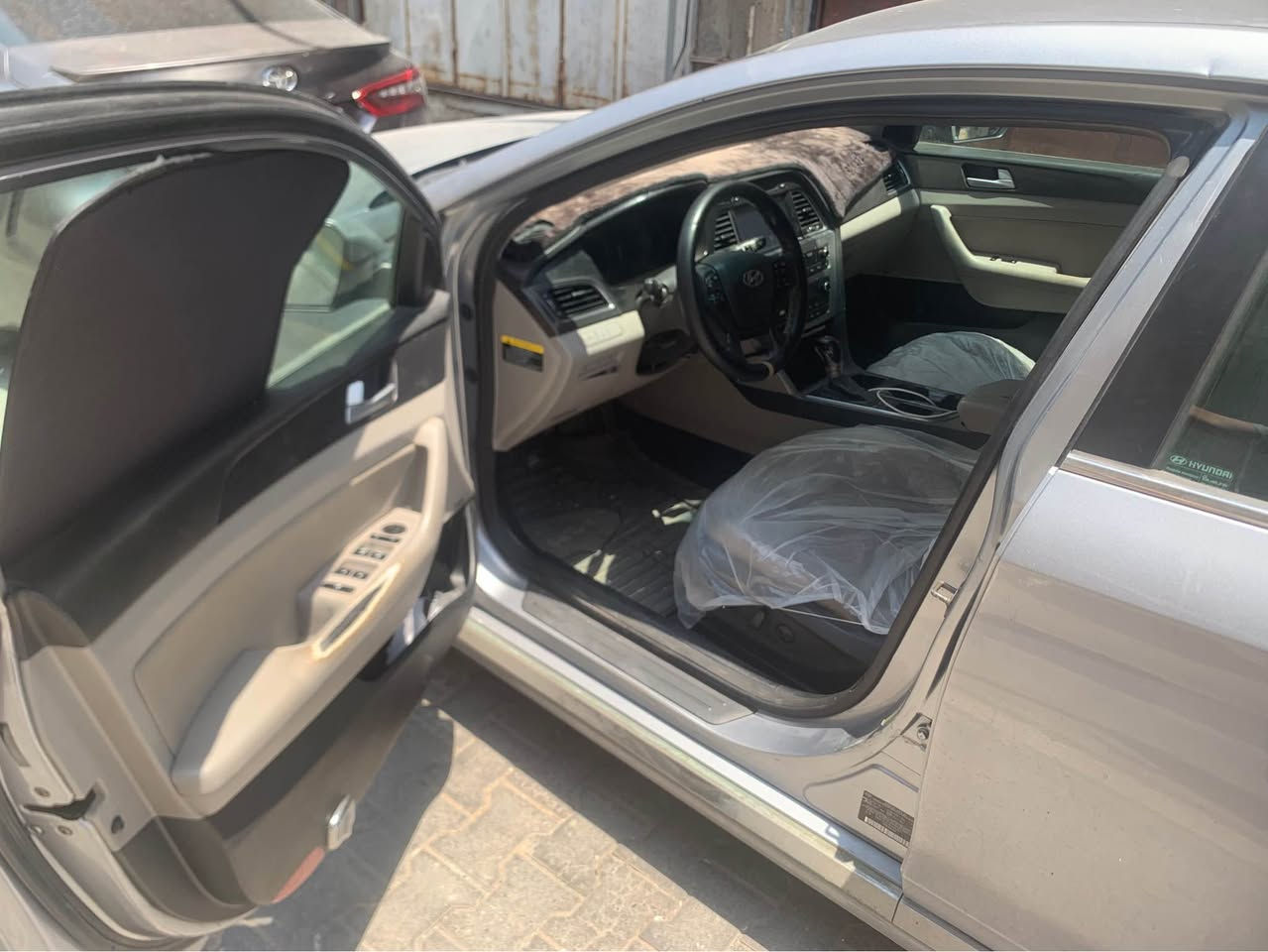 سلام عليكم بيع سوناتا مديل 15 ورارد امريكي بجم كبس ضرر جنطه بامريكه سياره جديده وجاهزه رقم بصره تحويل مباشر مواصفات دواخل بيجي بصمه كشنات جلد كامره حساسات شاشه كار بلي تحكمات قفل ويلكب كروم سياره يحتاجله حداديه خلفي فقط لستفسار *********** مكان بصره لسعر ١٠٧ وبيه مجال قليل Singapore
