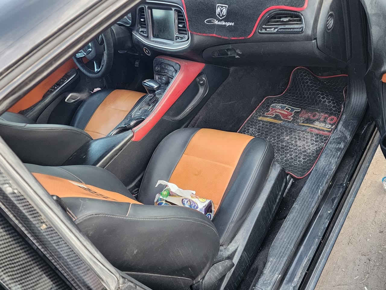 السلام عليكم جالنجر موديل ٢٠١٥ بسمي مكاني بغداد بجم كبس بدون شاصي ولغد ماشيه ١٤٥ كيلو لون اسود ويل وتاير جدد حجم ١٨ باتري جديد دسكات تخم جديد مكينه وكير ممفتوح شاشه كبيره سستم فايبر كاربون داخل وخارج مابيه اي تبديل سياره حادث حلو جانبي صفحه سايق دواخل نضيفه سياره مال جناي ايرباك برده واحد فقط رقمي *********** بغداد حي العدل او الحريه بسمي
