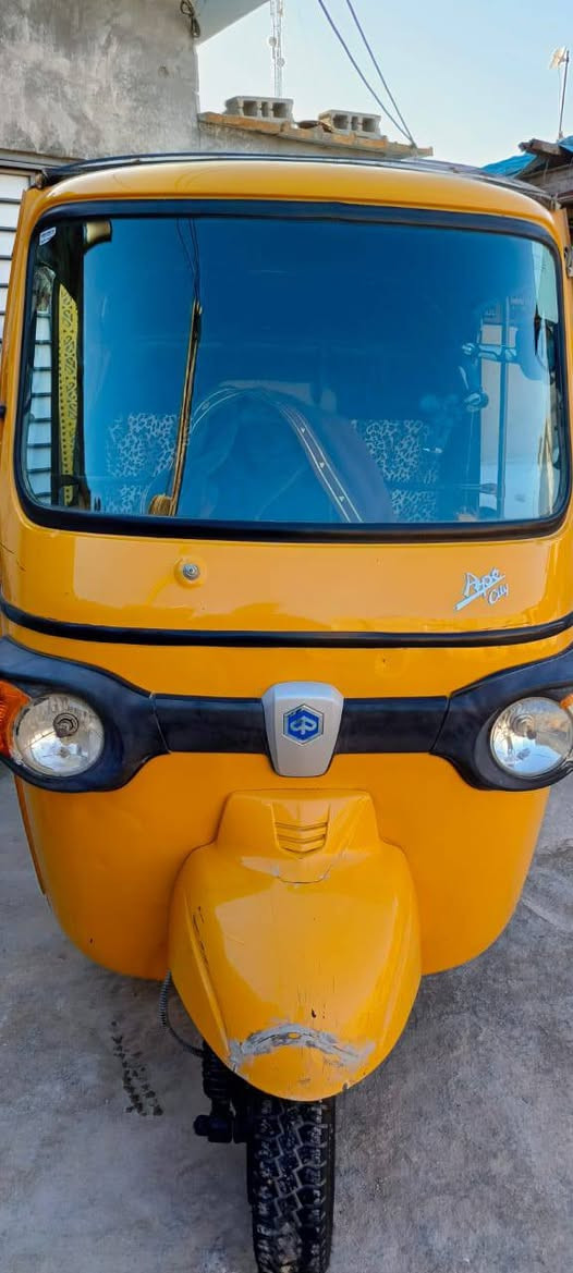 السلام عليكم البيع تكتك بياجو مديل 20 رقم وسنويه تكتك  بدي كفاله كهربايات كلها شغاله مكينه مجفته بوشه وبستم لا تنقيص ولا تبخير سعر 3500 وبيها مجال مكان البصره كرمت علي.. ***********
