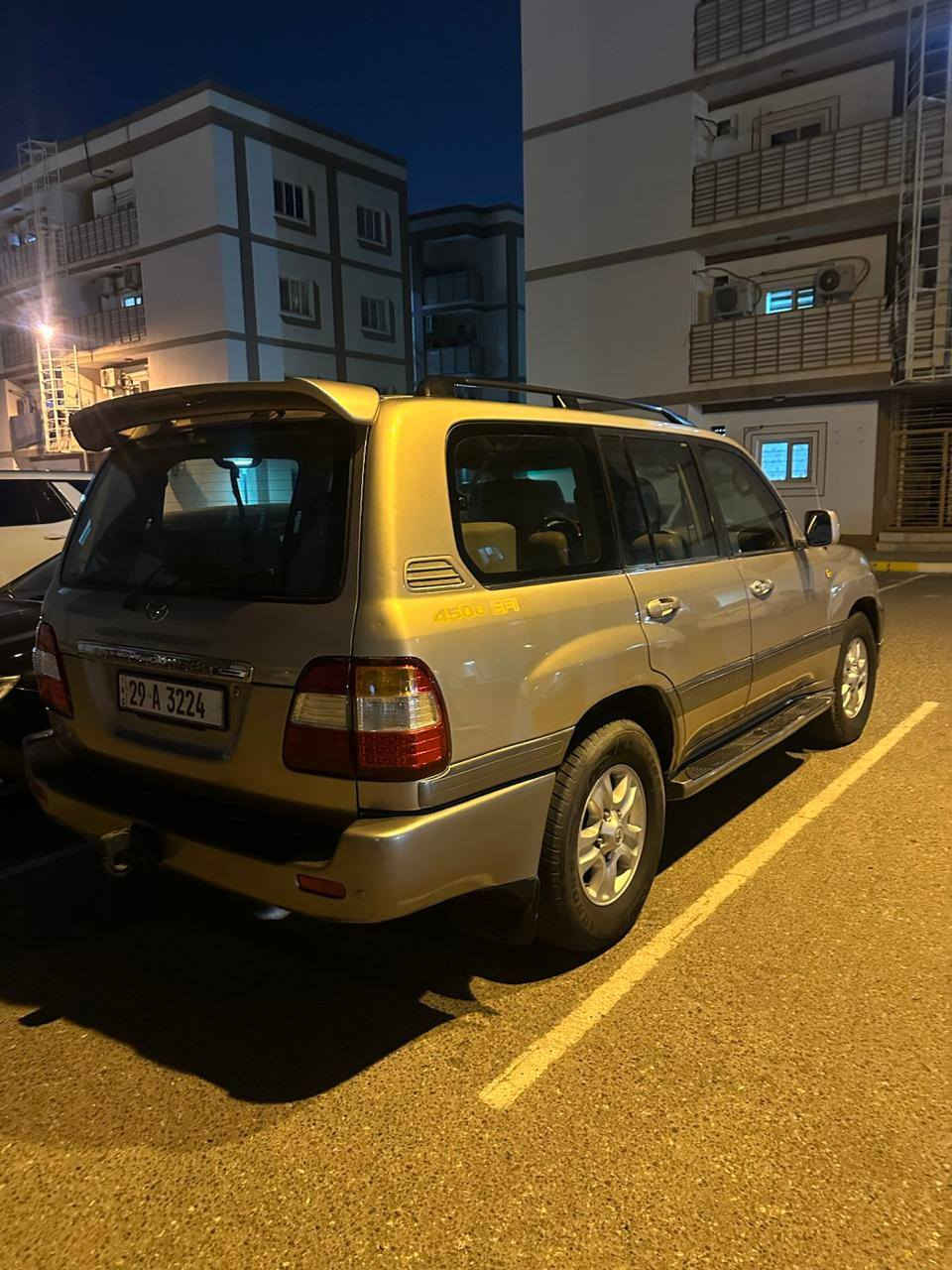 لاندكروز جكسارة ٢٠٠٥ اصل خليجي مكفولة من الصبغ والضربة ماعدا دعسة خفيفة في الصندوق الخلفي العلوي وتم معالجتها غيرها ماكو ، السيارة مال جناي كلشي جديد راجعة وكالة السيارة  محرك وكير جدد كفاله ادامة كاملة عليهم ، حدادية امامي وخلفي جديدة حتى الفلنجات وتبديل كل الجبن جدد ، منظومة تبريد نصب كومبريسر جديد ، منظومة زنون ، تخم تايرات جديد ، واتر بم وكلج مروحة وولف حماوة  وقايشات كلها نصب جديد جامه امامية جديدة نصب شاشة كاربلي حديثة ، كهربائيات فول كلها شغالة ، السيارة حمام وبوليش وسوادات وتبديل اكزوز جديد يعني السيارة مابقى بيها شي قديم لاتسأل افحص وشوف بعينك ، السيارة بأسمي هزة جديدة وغرامات صفر تحويل ثاني يوم رقم مميز ، مراوس بسيارة صالون حديثة او اوباما اصل ، وحسب السوك ، اكو مثل سيارتي مال  مزاد هاي تختلف عزيزي انت انا ابيع لجناي فقط ، العنوان البصرة مجمع اللمل السكني رقم ١ قرب ملعب جذع النخله ، التواصل *********** واتساب  للجادين فقط رجاءا . واسف على الاطالة . ابو الخصيب, البصرة
