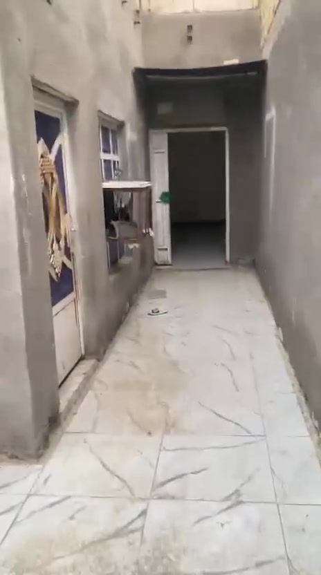 بيت زراعي سوق الشيوخ الاسماعيليه الثانيه يقع بيت بين شارع يربط بين حسائيه بلاسماعيليه الثانيه بناء بلوك مساحه ١٠٠م سعره ٤٥م ***********
