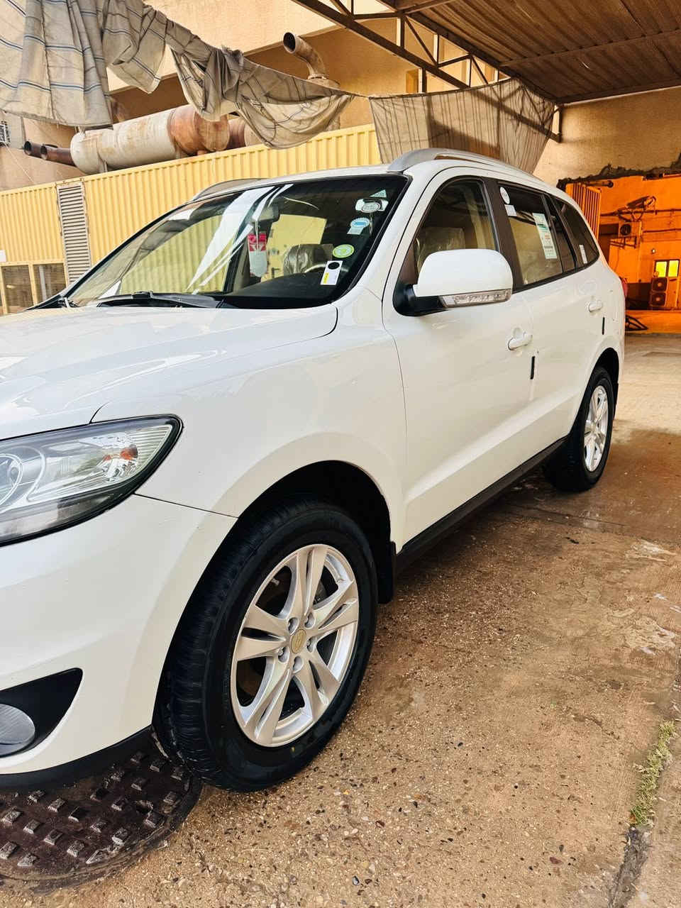 سنتافي موديل 12 خليجي
6 سلندر  مكينه 3.500
سياره مكفوله من الضربه والتبديل  كفاله 
7 راكب  السياره فور ويل 
جاهزه مكينه وكير وحداديه وتايرات كلهن شرط . رقم بصره تحويل مباشر  وهزه جديده السياره 
بيه خياس بگصة القماره ومعدله حافه الجامه الاماميه  مكان السياره الناصريه قضاء الرفاعي  السعر 160  وبيها مجال 
للاستفسار الاتصال ع. ***********
