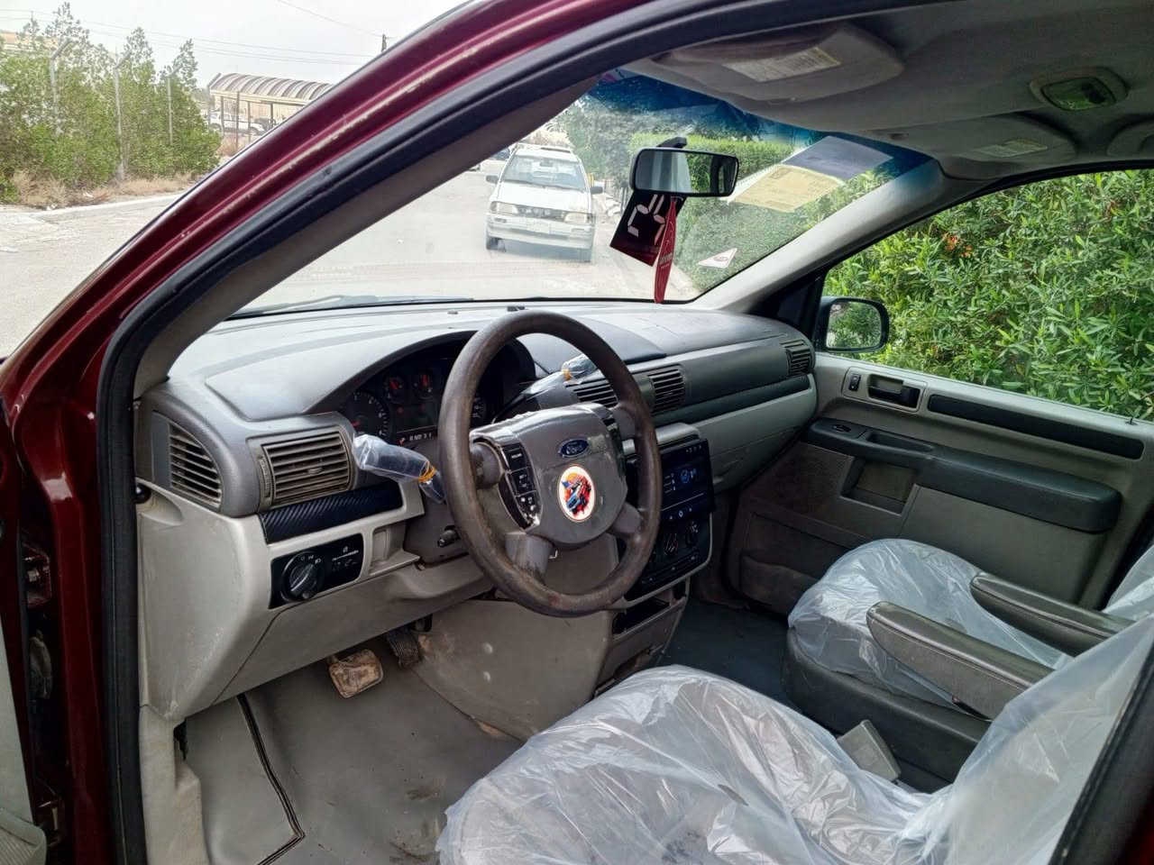 السلام عليكم فورت موديل 2007سياره جاهزه كير محرك تبريد ثلج رقم بغداد دولي بسمنا ماشيه 174 سياره مال جناي مكفوله من الضربه شاشه تاب كامره خلفيه سماعات سستم  منضومه. زنون مكان بغداد حي العامل السعر 69وبيه مجال حك الجيه والشراي يتصل *********** بغداد, العراق
