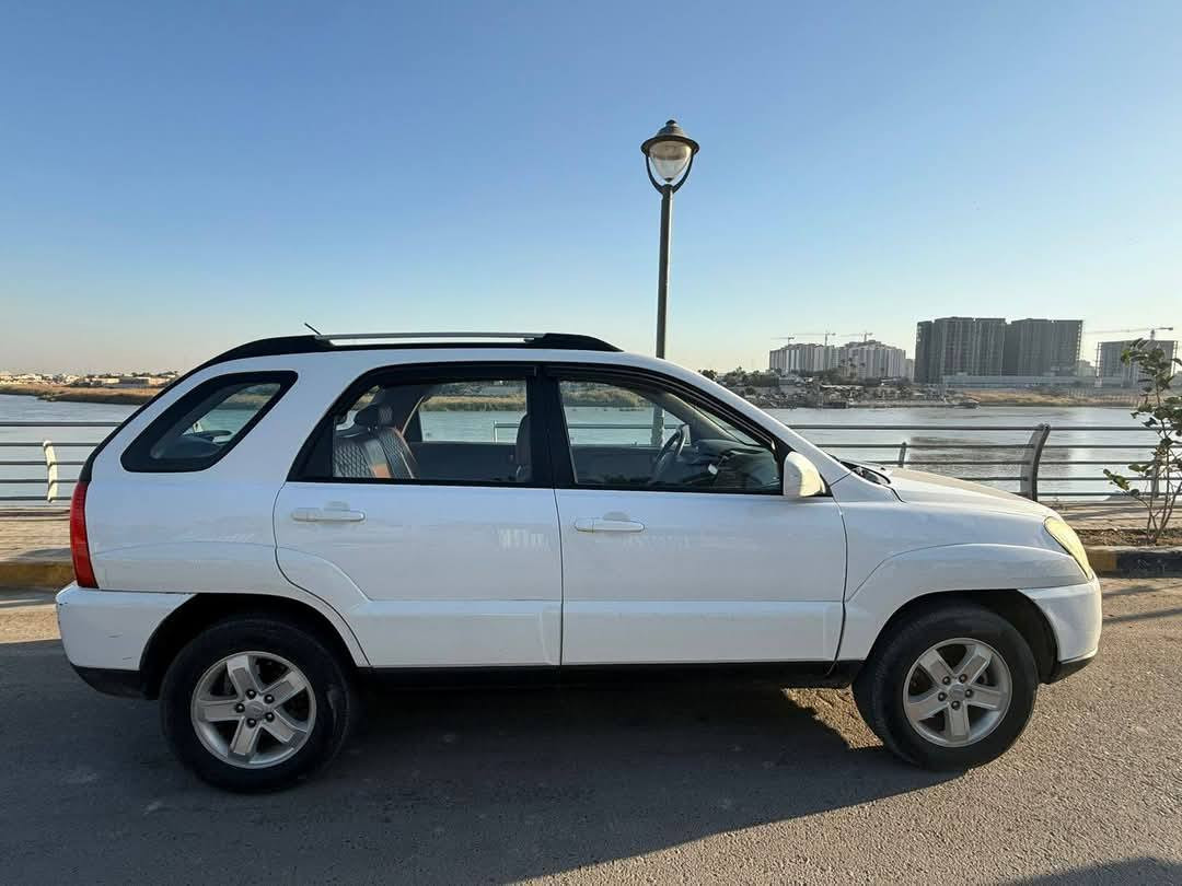 ‎السلام عليكم
 ‎كيا سبورتج خليجي للبيع موديل 2010 
 ‎بدون صبغ فقط بارد قليل بالجاملغ الامامي جهة الايمن والدعامية الخلفية مبدلة للجمالية 
‎ماشية تقريباً 204 الف كم
‎رقم بغداد انكليزي سنوية بإسمي
فتحة سلايد روف ، الارضية والكشنات مغلفة جلد للمحافظة عليها ،  وباقي ‎مواصفاتها معروفة 
‎السعر 130 $
‎مع مجال جداً بسيط

‎العنوان بغداد -الاعظمية - سبع ابكار ...
 لمن يرغب بالشراء الاتصال على الرقم التالي
‎*********** 
ويمكنكم المراسلة على الواتساب
