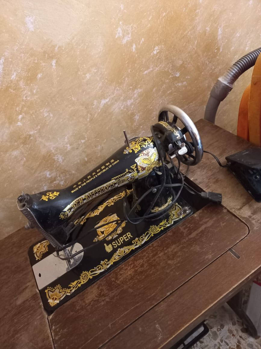 السلام عليكم للبيع اغراض مستعمله ..مكينه فراشه باب اول هيه والميز السعر 75وبيه مجال وتلفزيون LG
شغال سعر 10 وكابسه كليجه شغاله نضيفه سعر 15 
مكاني بغداد البلديات للاستفسار ***********
