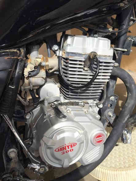 للبيع او مراوس حسب القناعة
هيوشى مامفتوح 2019نضافه  90%
صالنصة جديده 
ملف دهن جديد 
دانكي +حنفية +طواف جديد 
كهربائيّات كلهة شغالة +هورن 
تايرات جدد +ابريك امامي جديد فقط 
السعر 650 الف 
مو شراي لاتخابر ولا تعلق ***********
