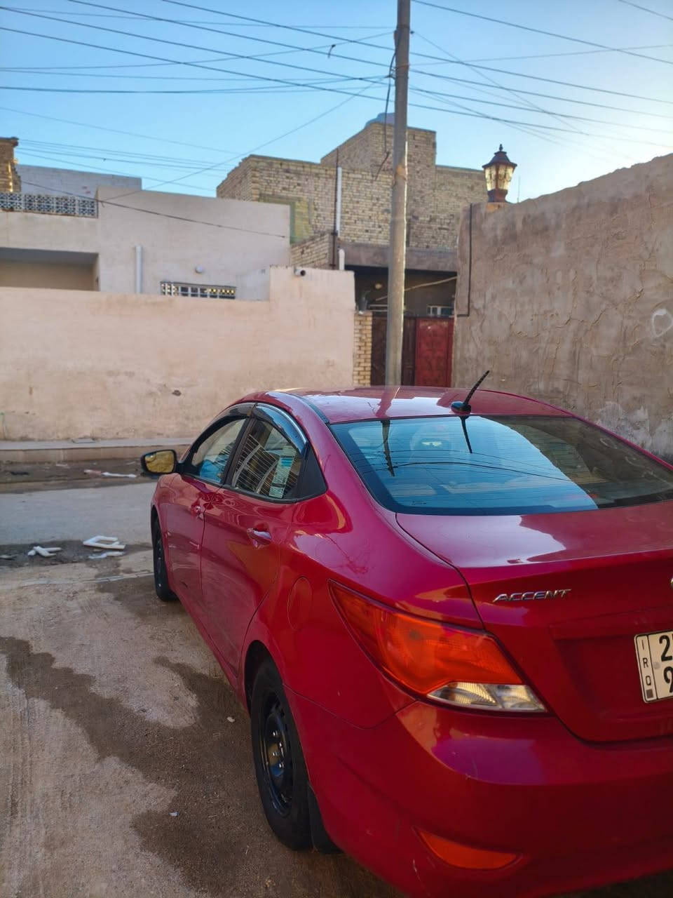 السلام عليكم اخوان اكسنت 2015 وارد امريكي بها باب وشويه بالشاملغ الخلفي شويه بالقمارهر السعر 93 وبيها مجال العنوان ميسان العماره سياره رقم ذي قار سياره بالسمنه رقم الهاتف مثل ما موضحه بالصور السياره كلش حلوه واحلى من الصور ***********
