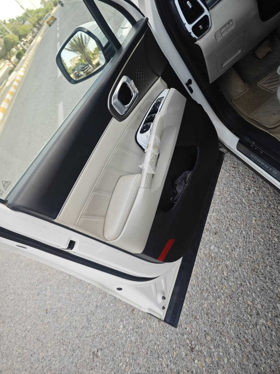 سورنتو 2021 فوول عده البنرامه
بيه بارد شي بسيط بل الباب
ماشيه 71 كيلو 
محرك 6سلندر / 7 راكب 
رقم بغداد الجديد
مواصفات 
بصمه تشغيل 
بصمه ابواب
تشغيل عن بعد 
كشن كهرباء
جنطه كهرباء 
حساسات أمامي خلفي 
شاشه كبيره تدعم 
اشاير امرايه 
مرايه شفط 

وبعد بيه هواي مواصفات 
السعر 270 وبيه مجال


**إذا كنت صاحب هذا الإعلان وتريد حذفه لأي سبب، رجاءا أرسل رسالة إلى الدعم الفني**