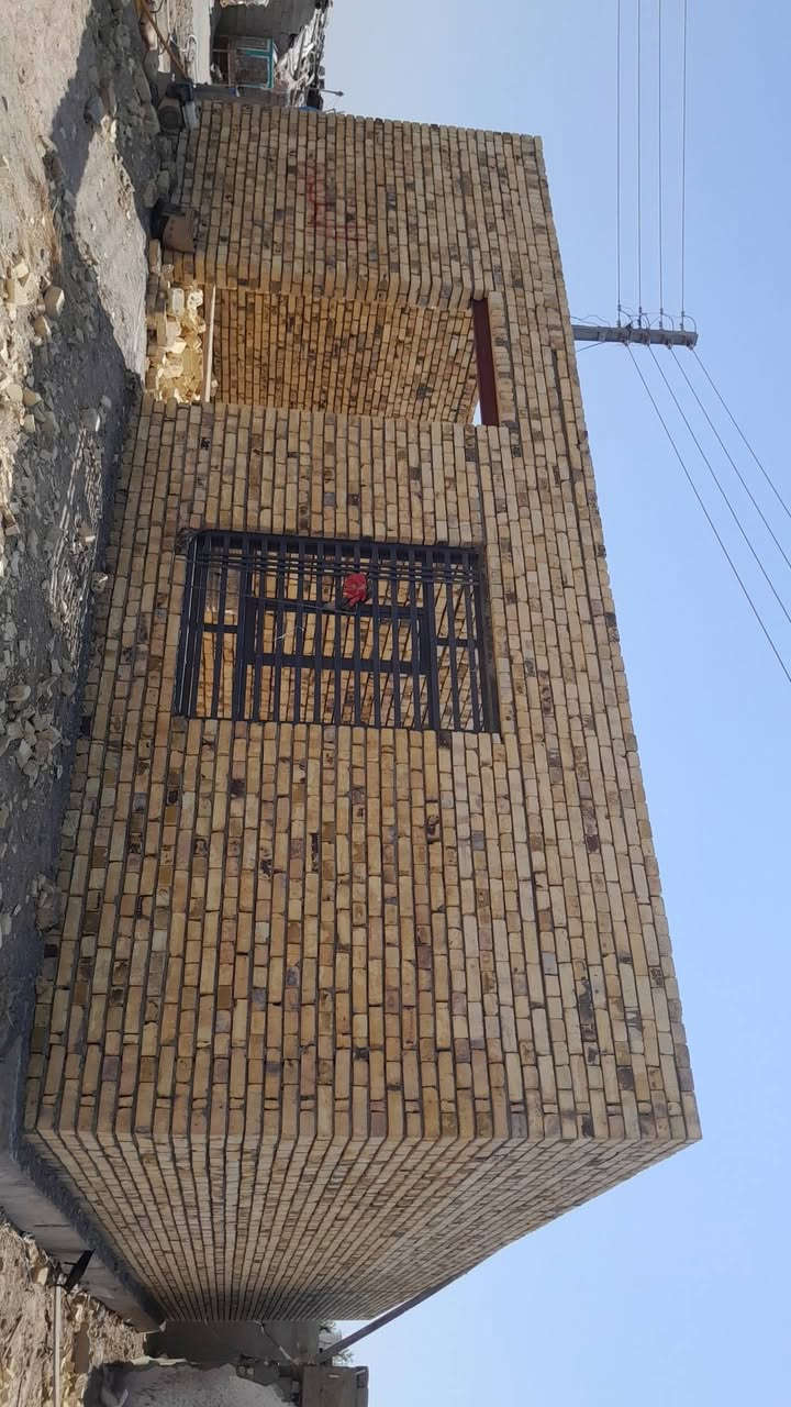 سلام عليكم خلفه بناه ولبخ متفرق حالين. ***********
