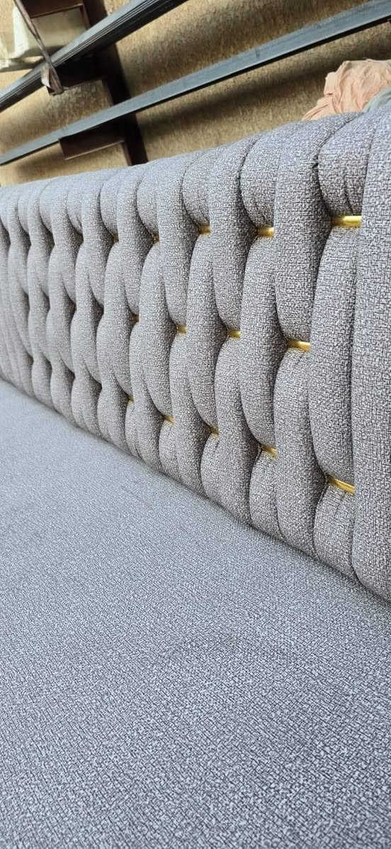 قبل،، وبعد،، الوان حسب الطلب، دوشمه..تخم المستعمل..وتصليح..واضافه.السفنج.
.اسعار مناسسبه شغل درجه اولئ،

واتساب ***********
