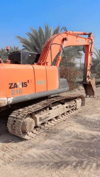 البيع حفاره زت 3 موديل 2007 جاهزه من كلشي مكفوله السعر 225 وبيه مجال 0...