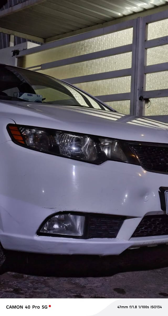 سلام عليكم كيا فورتي 
موديل ٢٠١٣
محرك ١٦٠GDI كير ٦ نمر
وارد كوري
كفاله عامه
سعر١٠٧
اتصال***********
