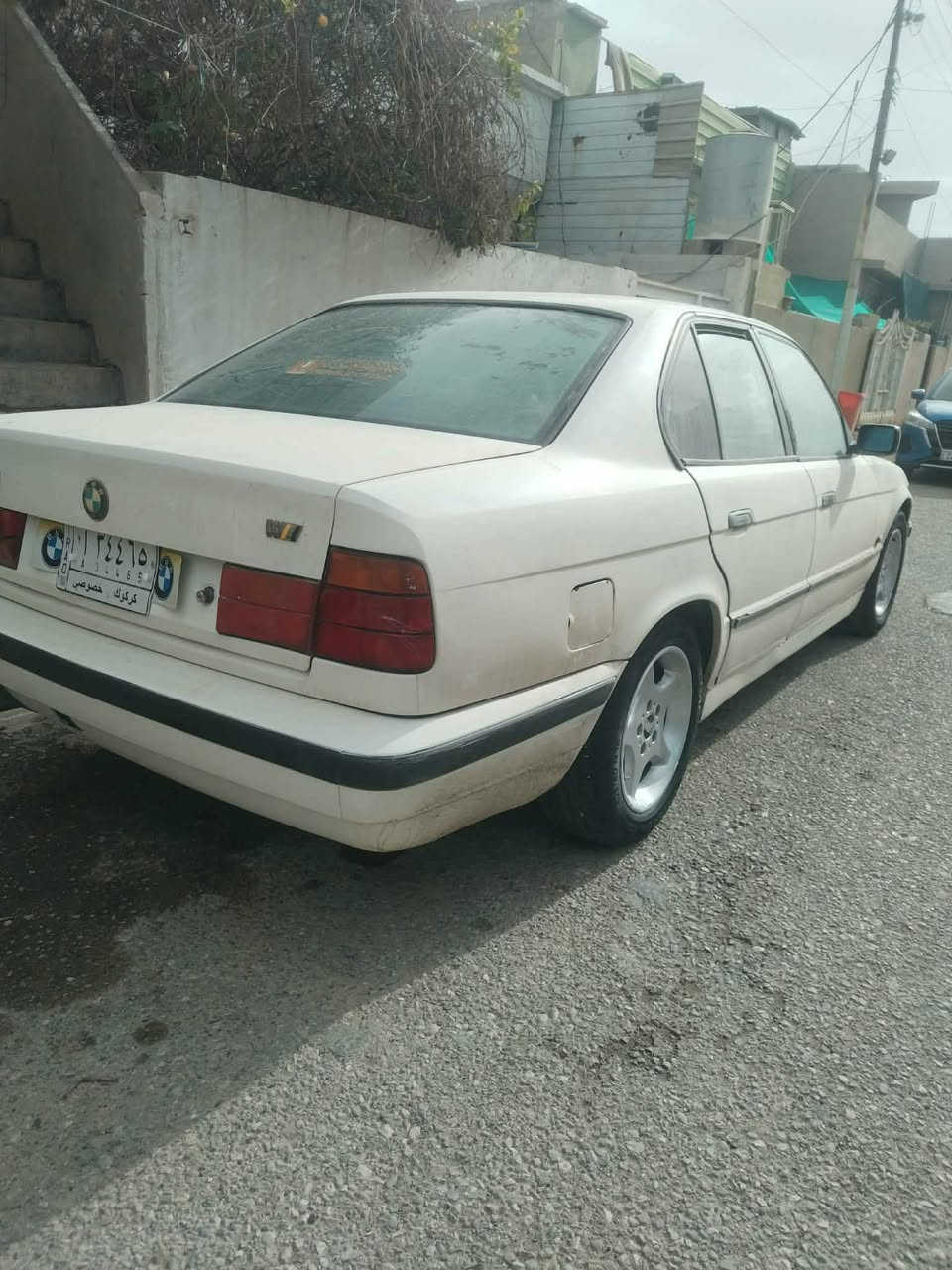 بي ام محرك 535
كير اوتماتيك
رقم كركوك
 موديل 1989
‏محرك جديد
‏تايرات جديد
كشنات كهربائي 
‏سنوية ساقطة 20
دفتر بانزين مابيها
سعر 40 قفل  0770912355


**إذا كنت صاحب هذا الإعلان وتريد حذفه لأي سبب، رجاءا أرسل رسالة إلى الدعم الفني**